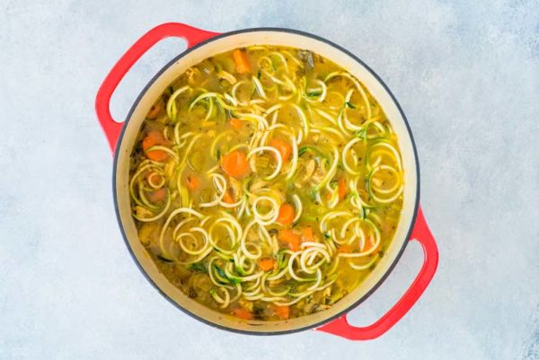 Домашний суп с куркумой и цукини (3)
